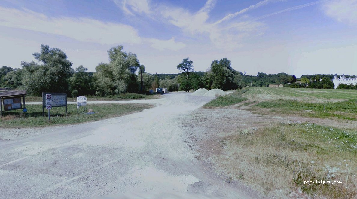 (86300) Bonnes - D749 — foto