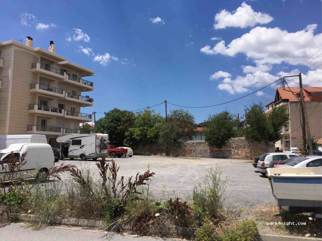 (221 00) Tripoli - 12 Oplarchigou Sechioti — foto