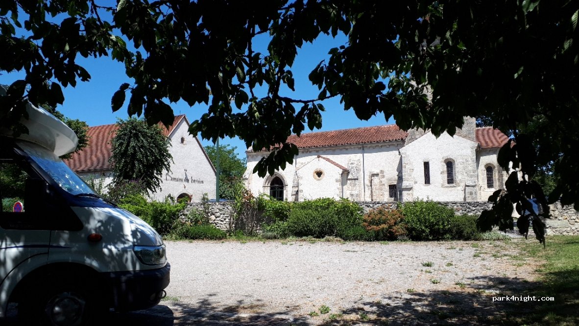 (03500) Cesset - 6 Rue Saint-Barthélémy — foto 2