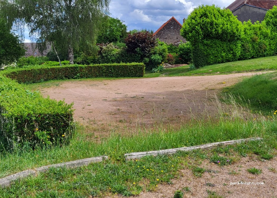 (03370) Courçais - Le Bourg — foto