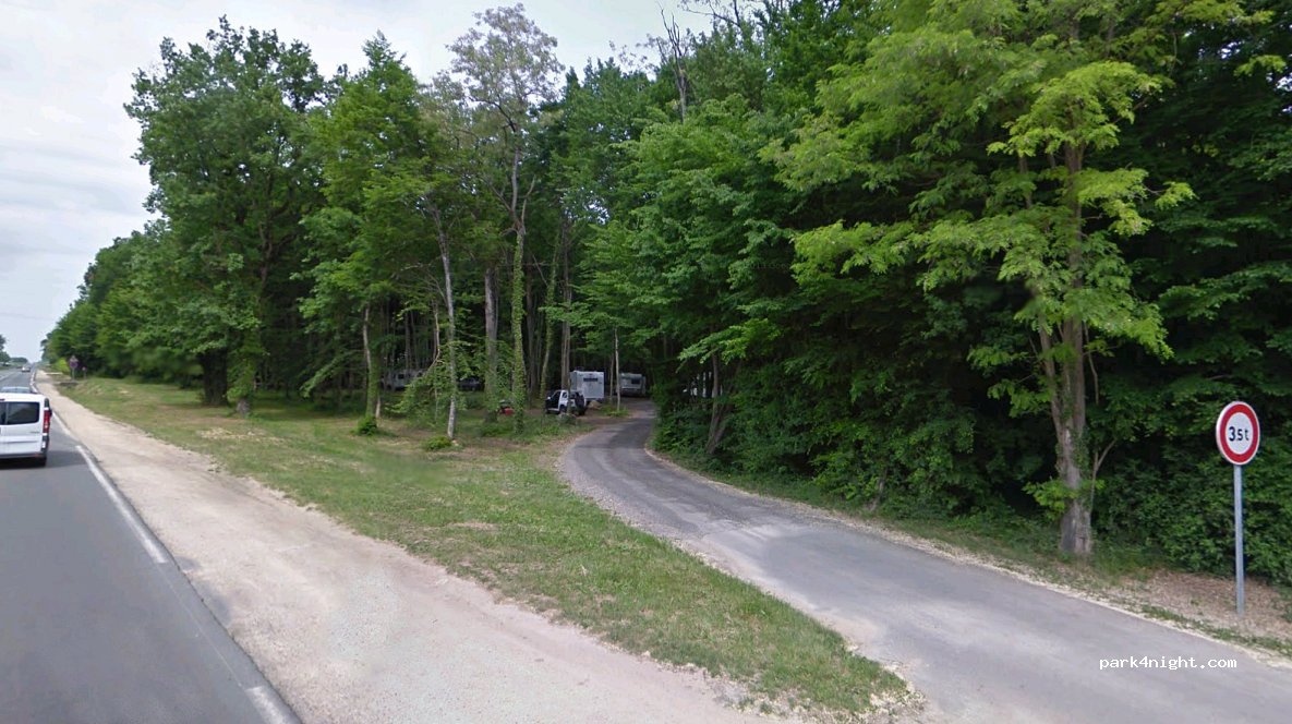(18400) Saint-Florent-sur-Cher - Route d'Issoudun — foto