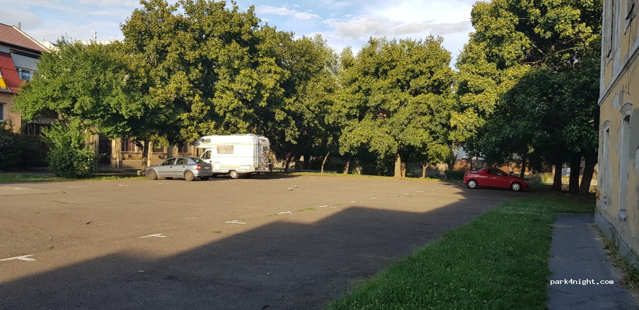 (3200) Gyöngyös - 9 Huszár utca — foto