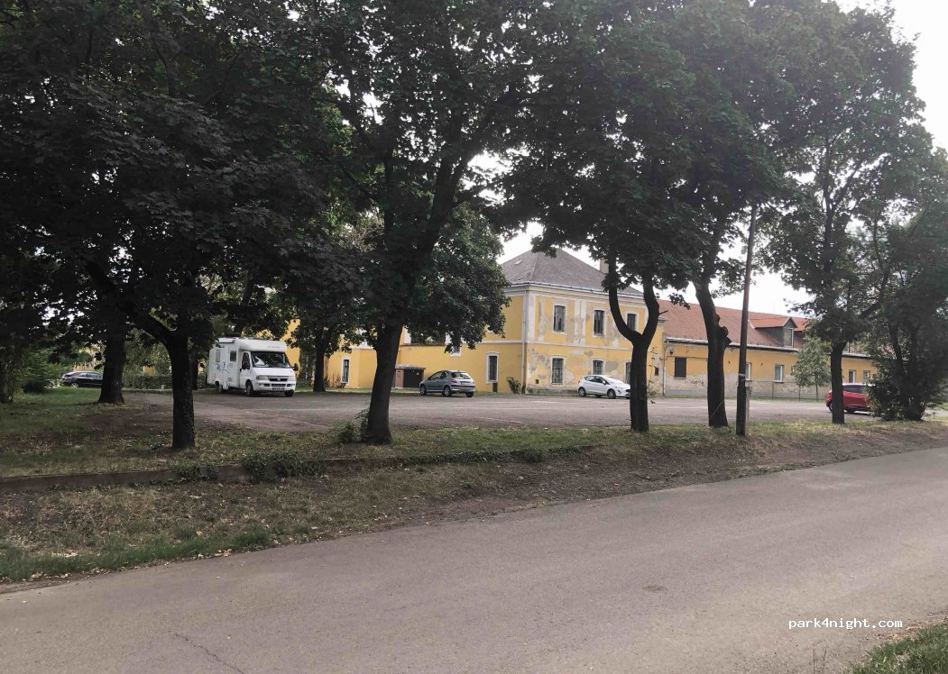 (3200) Gyöngyös - 9 Huszár utca — foto 5