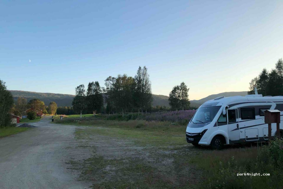 (7890) Namsskogan - Unnamed Road — foto