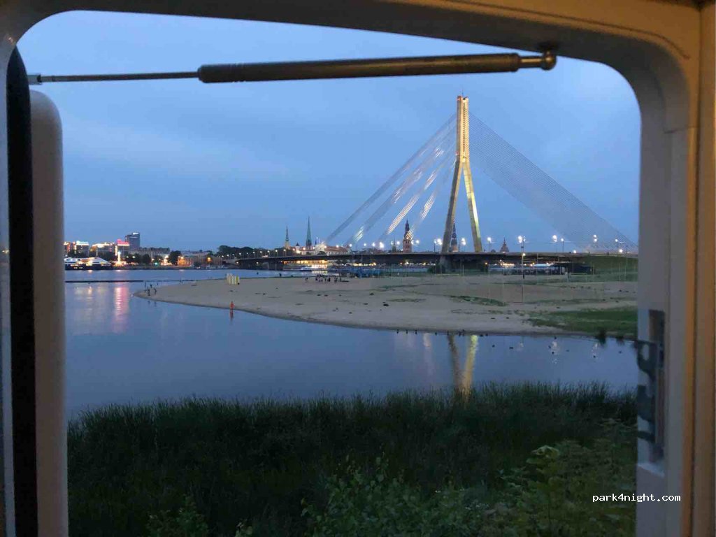(1048) Rīga - 30 Balasta dambis — foto 2