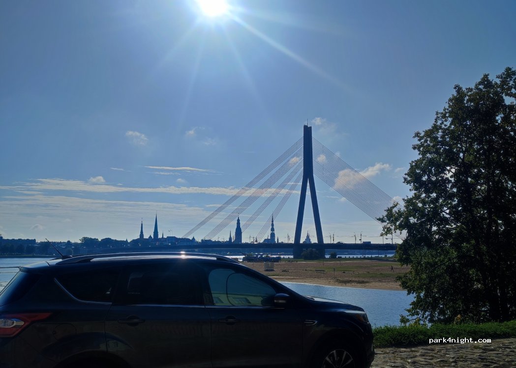 (1048) Rīga - 30 Balasta dambis — foto 4