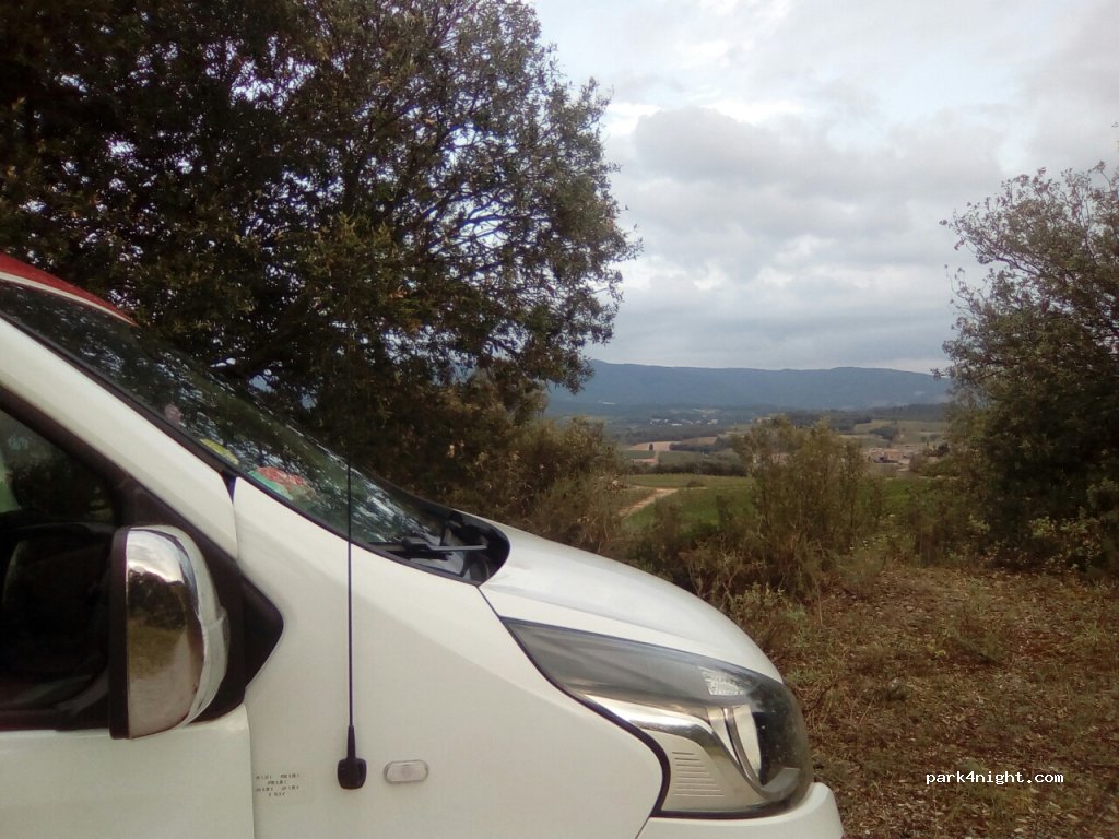 (11250) Saint-Hilaire - D151 — foto