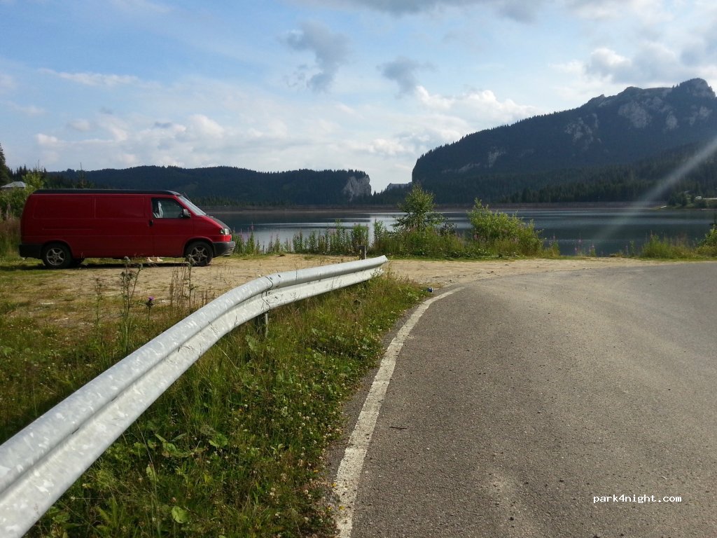 () Malul Lacului Bolboci - Bolboci Lake — foto 2