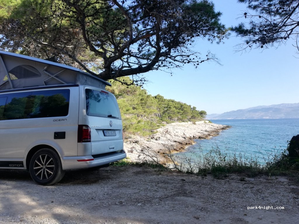 (21410) Supetar - Ulica Punta I — foto 3