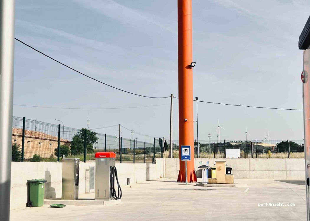 (09226) La Estación - N-620a, Pk 32, 3 — foto