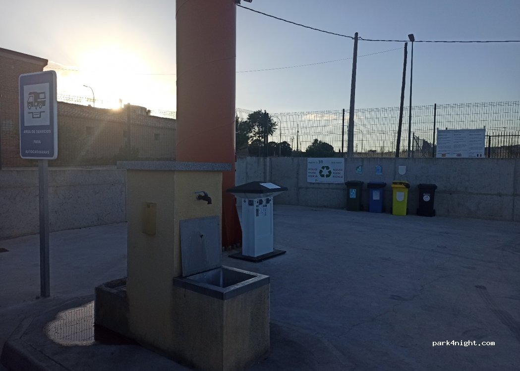 (09226) La Estación - N-620a, Pk 32, 3 — foto 3