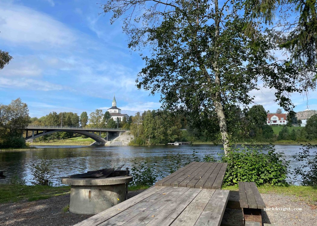 (894 35) Örnsköldsvik - 100 Brogatan — foto 4