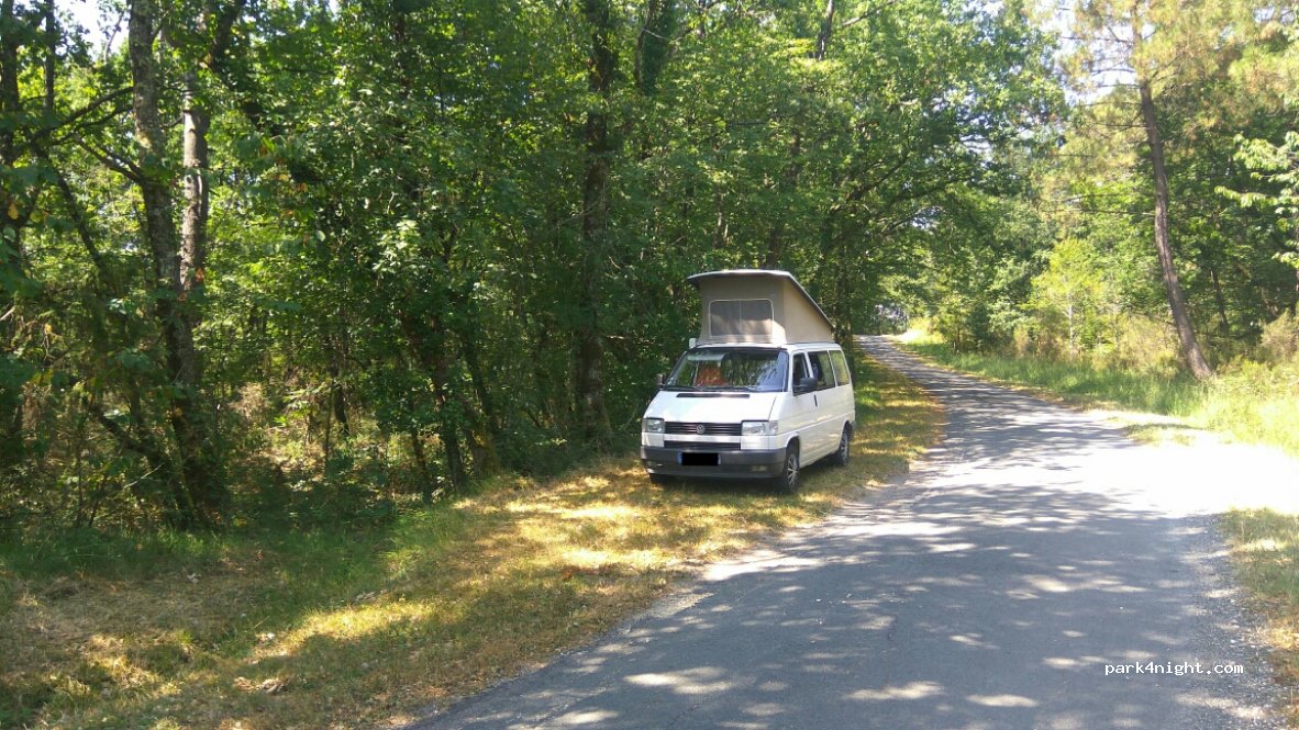 (47290) Castelnaud-de-Gratecambe - D412 — foto
