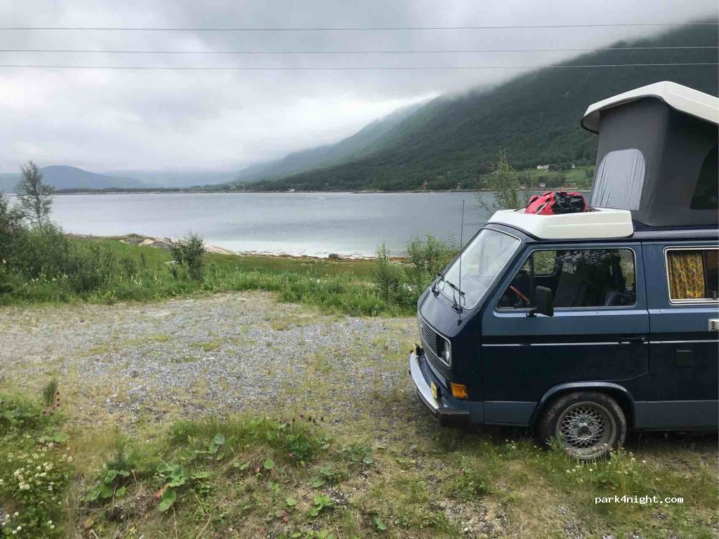 (8056) Saltstraumen - Unnamed Road — foto