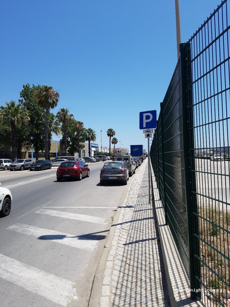 (8700) Quelfes - 28 Avenida dos Operários Conserveiros — foto
