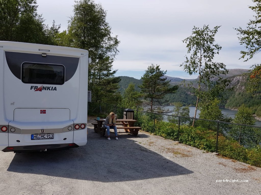 (6940)  - Primær Fylkesveg 614 — foto