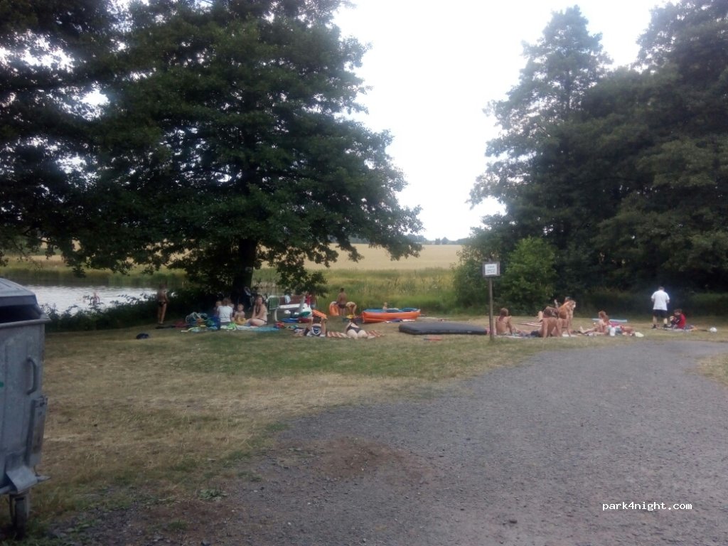 Veřejné taboriste Zdeslav — foto 3