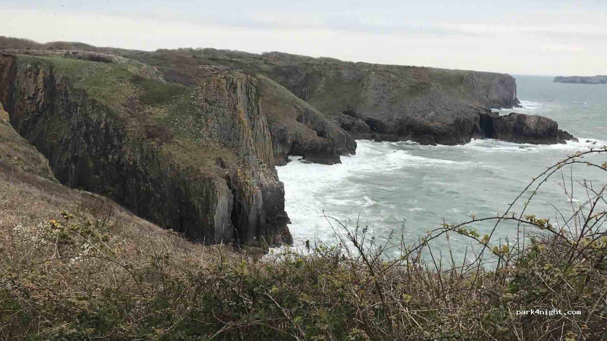 (SA70 7SD) Tenby - Pembrokeshire Coast Path — foto 2