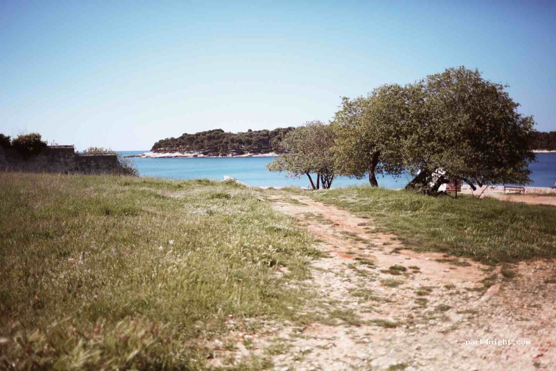 (52100) Pula - 2 Valkane — foto 3