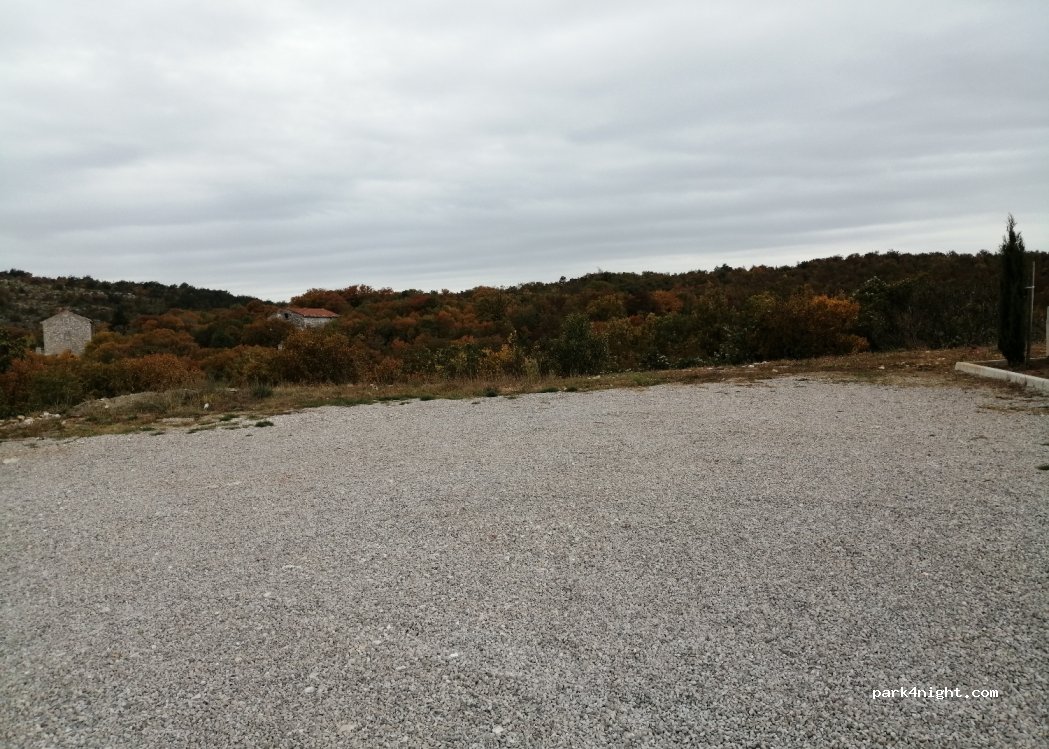 (52222) Skitača - Unnamed Road — foto