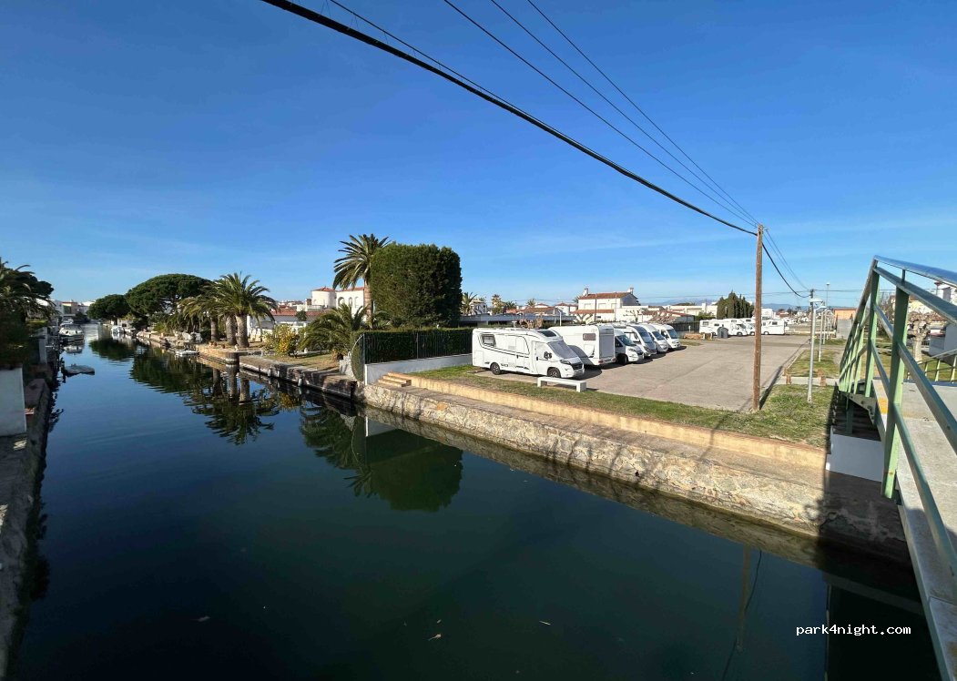 (17487) Empuriabrava - 61 Carrer Falconera — foto 4