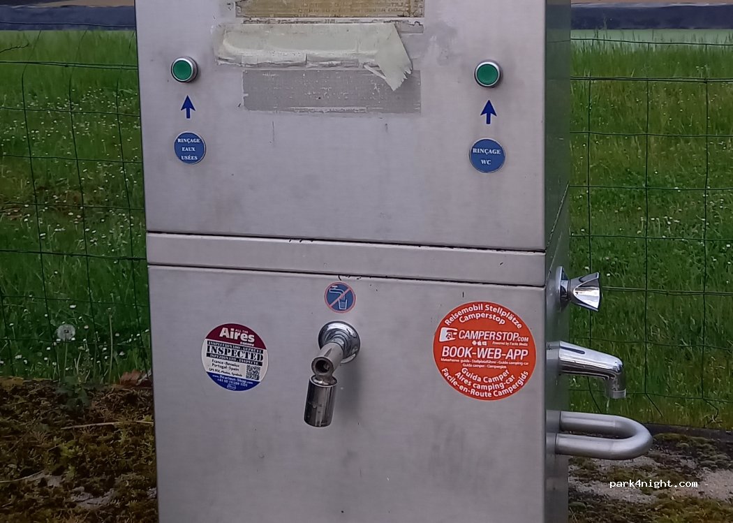 Aire de camping-cars Château-sur-Allier — foto 5