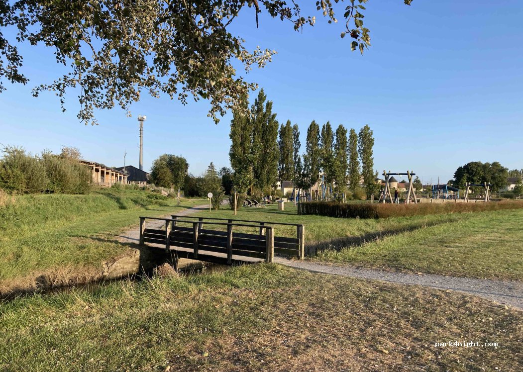 Aire de CAMPING-CARS Isigny-sur-Mer — foto 5