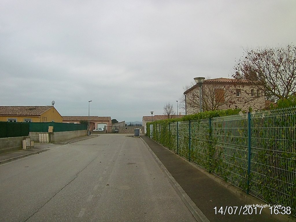 (11170) Alzonne - 1 Rue du 19 Mars 1962 — foto 2
