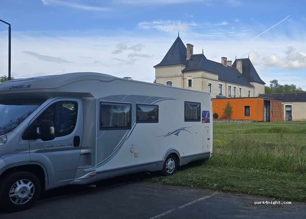 (44390) Saffré - 10-22 Avenue du Château — foto 4