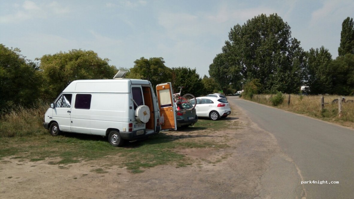 (28309) Bremen - 8 Zum Sporthafen Hemelingen — foto
