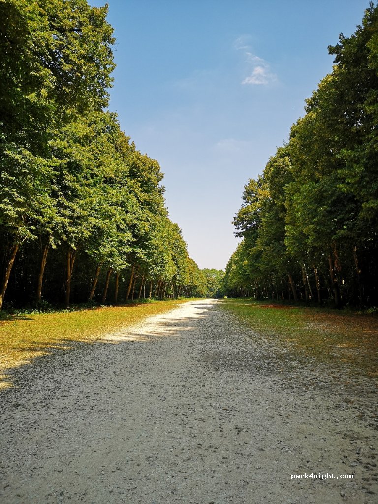 Parking Château de Vaux le Vicomte — foto 3