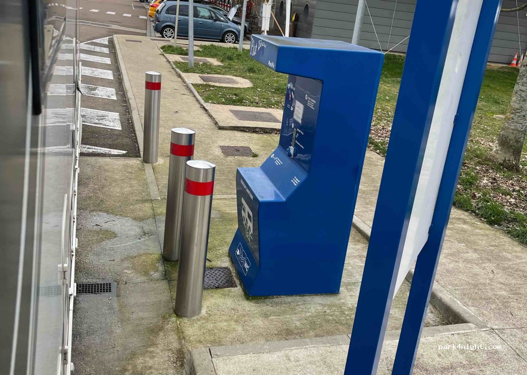 (89100) Villeroy - 2 Autoroute Aire de Service A19 — foto 4