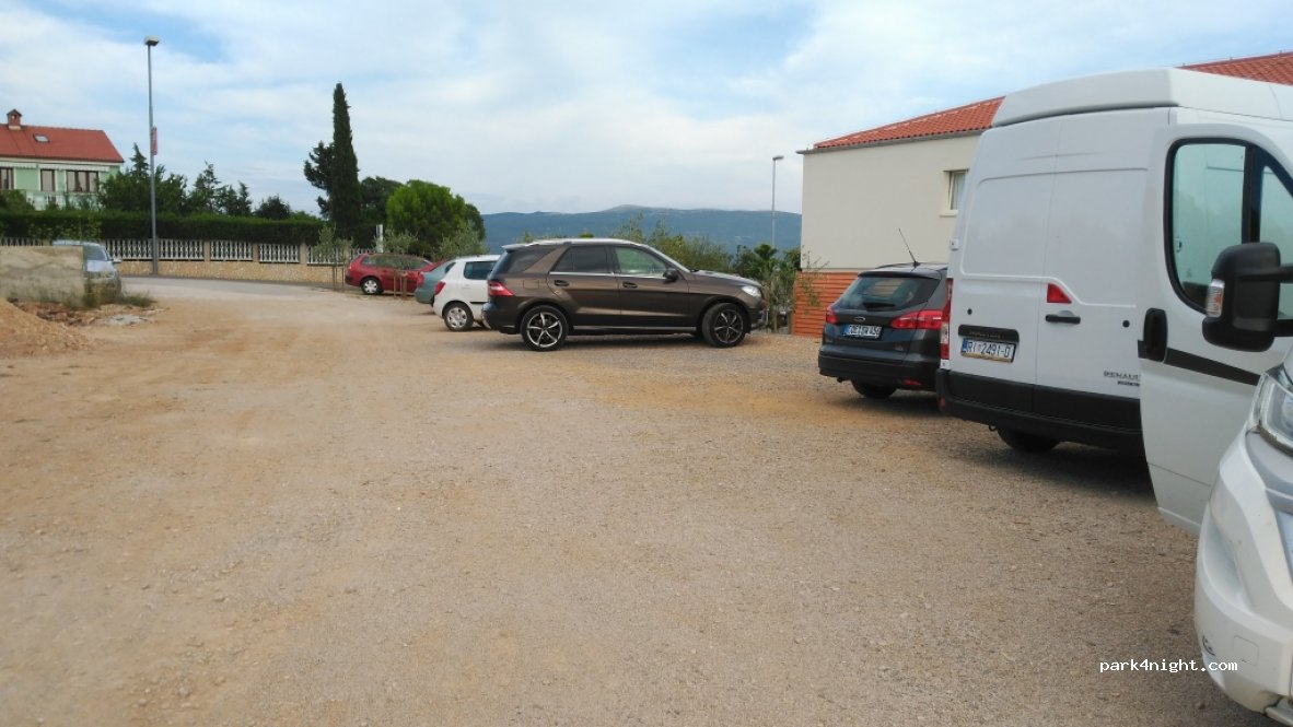 (51500) Krk - 26 Ulica Stjepana Radića — foto