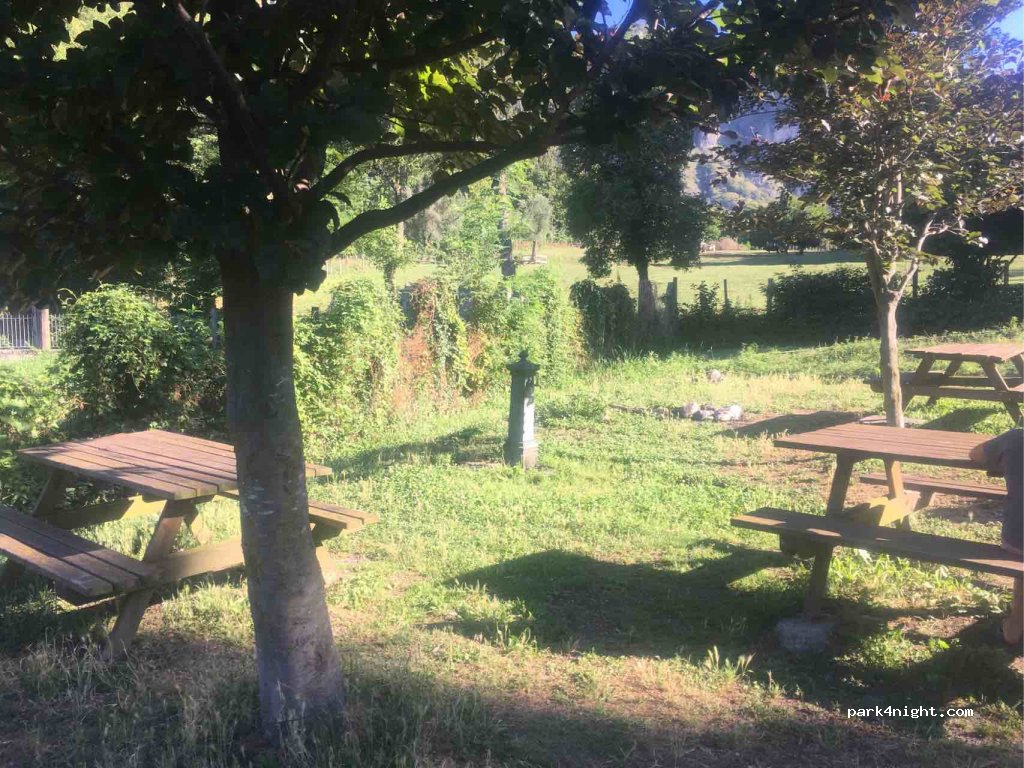 (22019) Tremezzo - 12 Via San Martino — foto