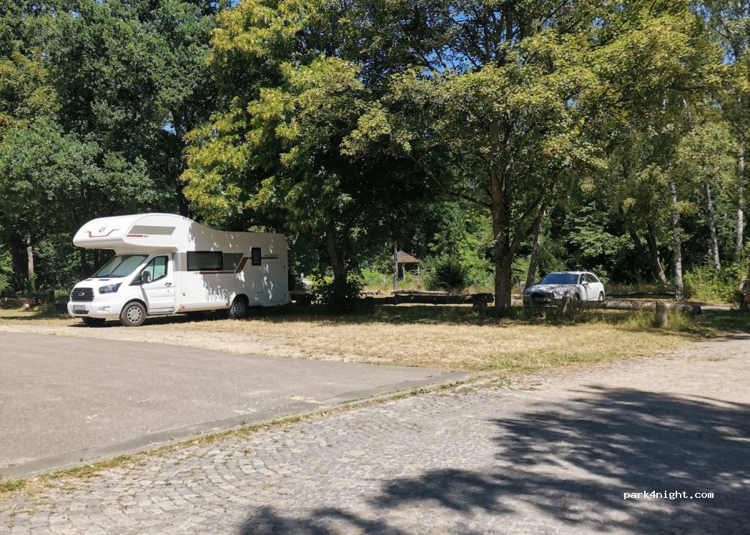(90480) Nürnberg - Schmausenbuck — foto 3