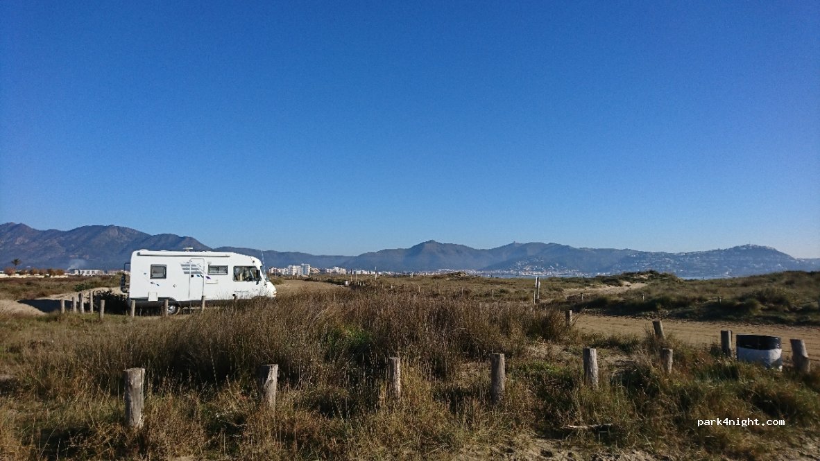 (17487) Castelló d'Empúries - Carretera de la Rajolería — foto