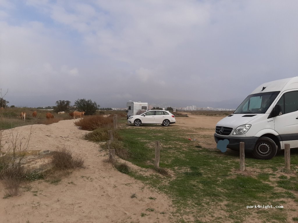 (17487) Castelló d'Empúries - Carretera de la Rajolería — foto 2