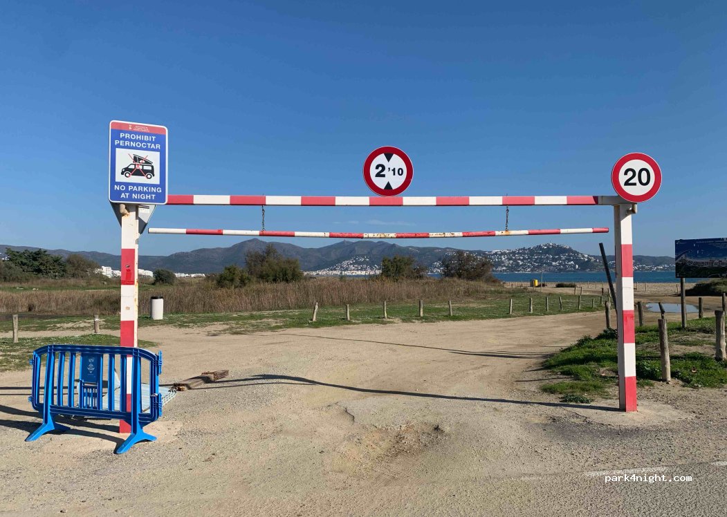 (17487) Castelló d'Empúries - Carretera de la Rajolería — foto 5
