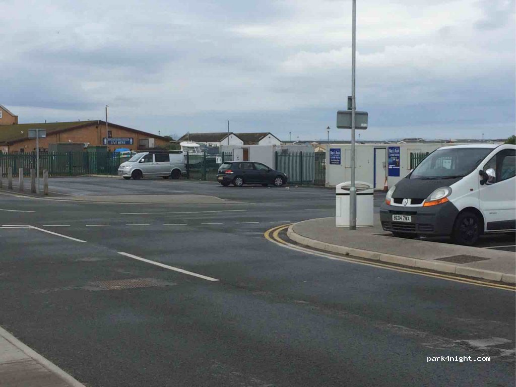 (LL18)  - Wellington Road — foto