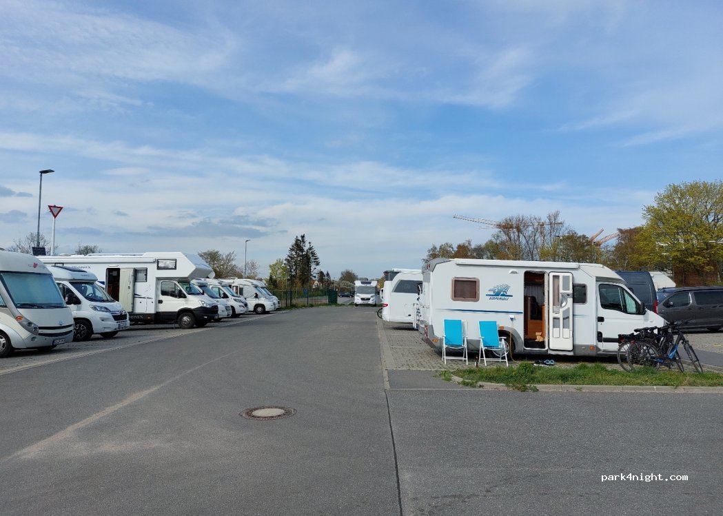 (23570) Lübeck - 304 Travemünder Landstraße — foto 4