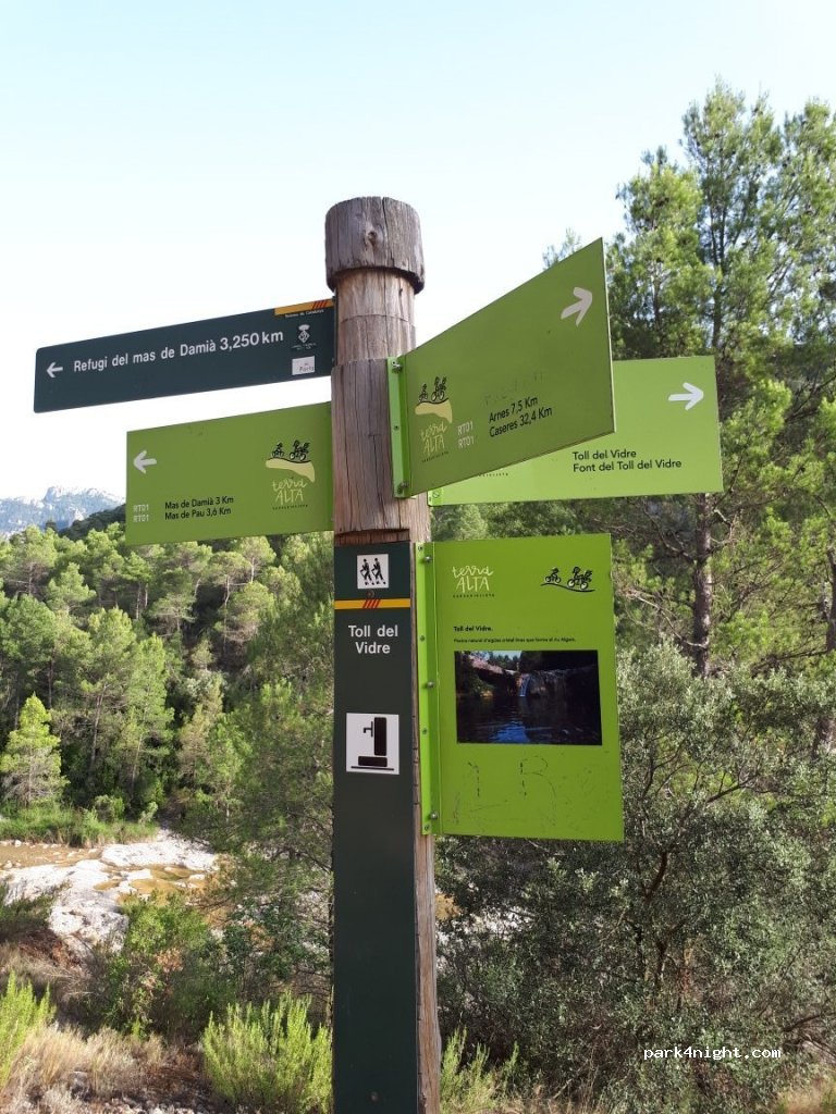 () Arnes - Unnamed Road — foto