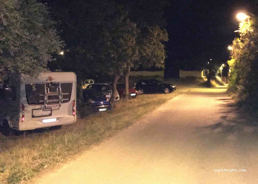 (83470) Saint-Maximin-la-Sainte-Baume - 582 Route de Marseille — foto 2