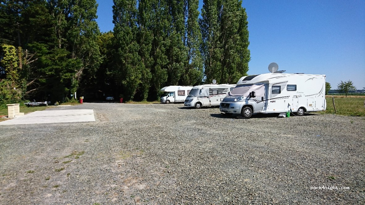 Aire de camping car de Cherrueix — foto