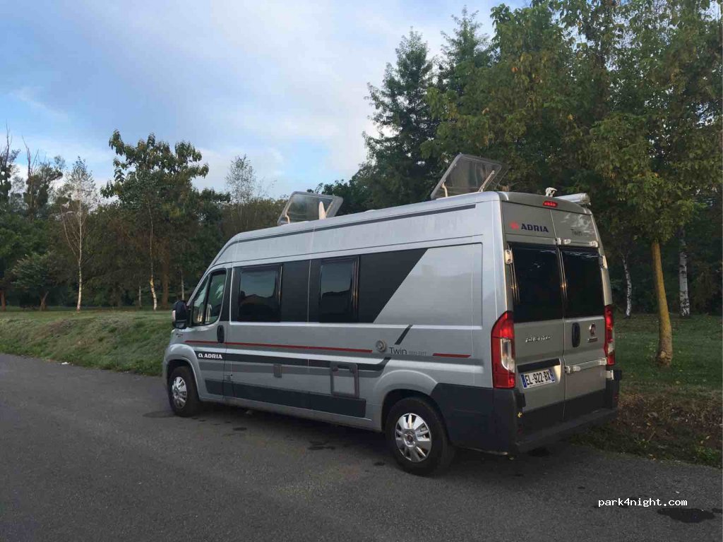 (31210) Gourdan-Polignan - 8 Allée de Garonne — foto