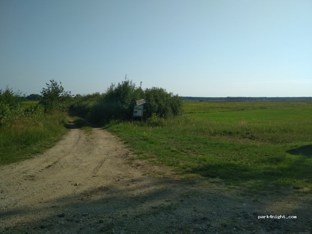 (19-104)  - Unnamed Road — foto