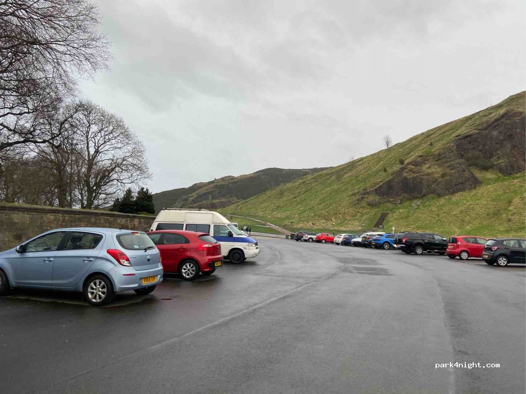 (EH8 8AZ) Edinburgh - Queen's Drive — foto