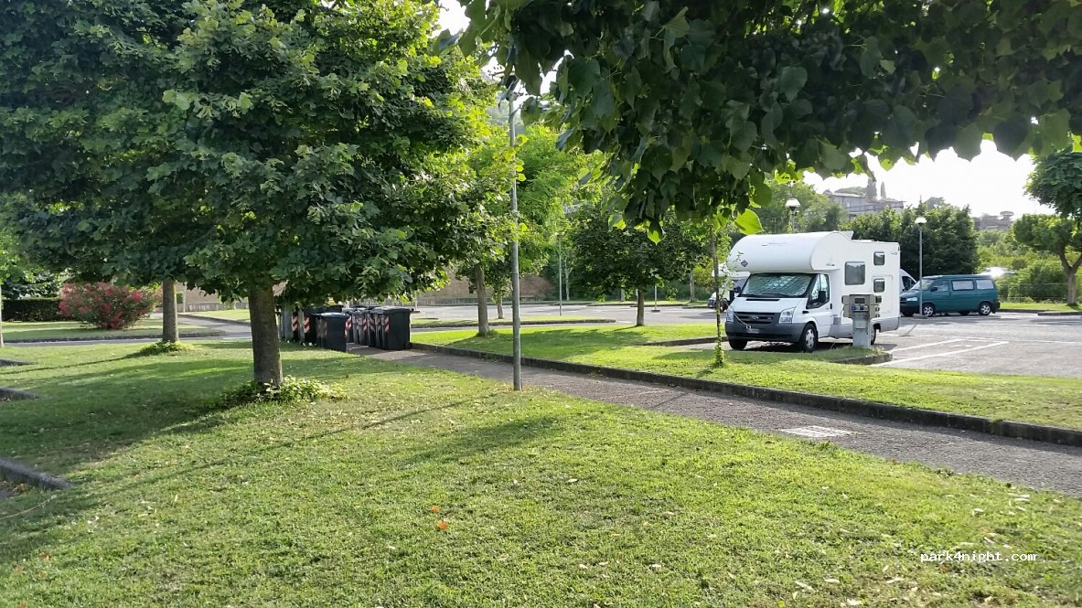 Orvieto, Camper Rest Area Battistelli Renzo — foto
