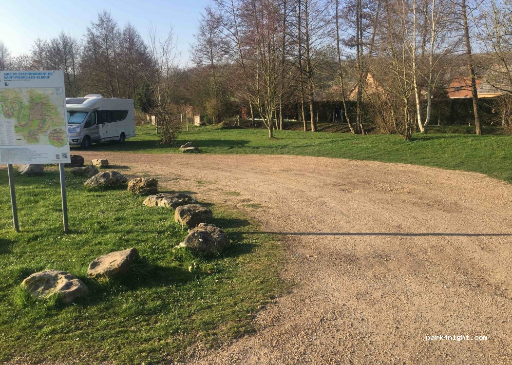 (76320) Saint-Pierre-lès-Elbeuf - Sentier du Château — foto 3