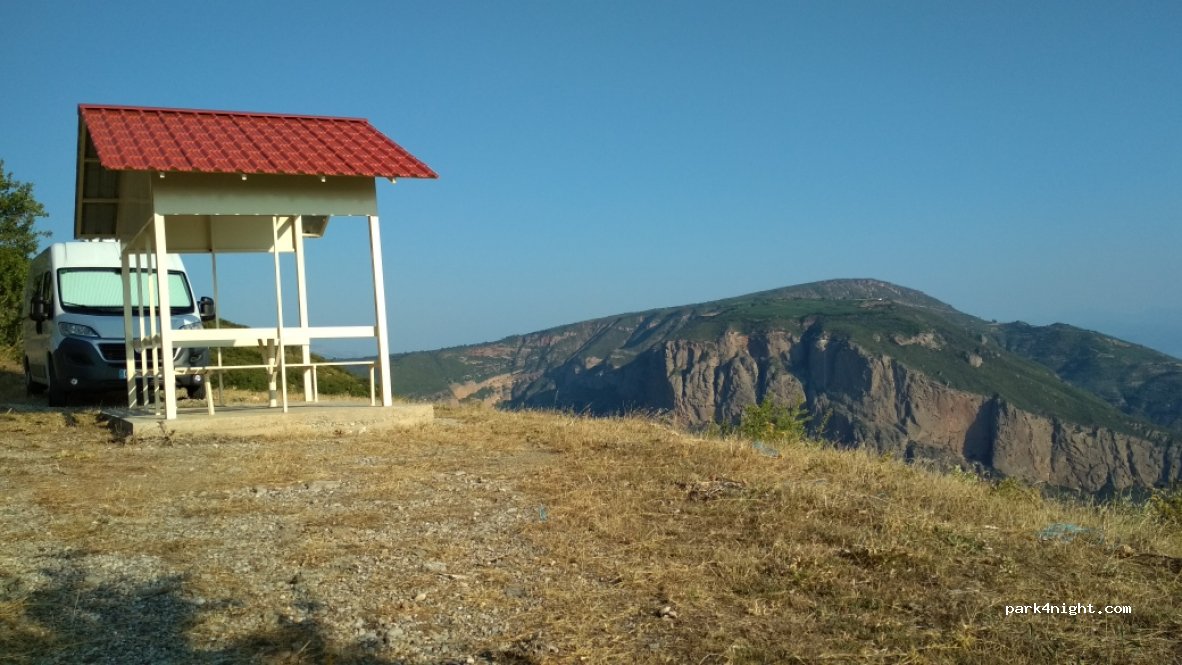 (251 00) Mamousia - 10 Eparchiaki Odos Diakoptou-Kalavriton — foto 3