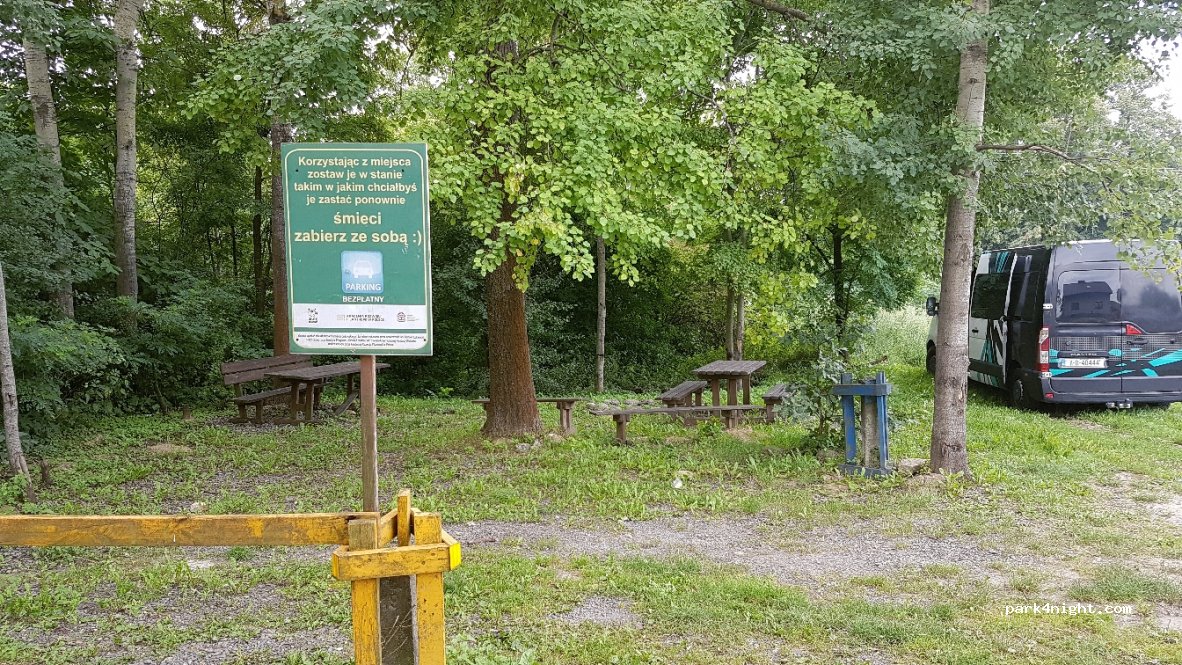 (27) Sandomierz - 73 Podmiejska — foto